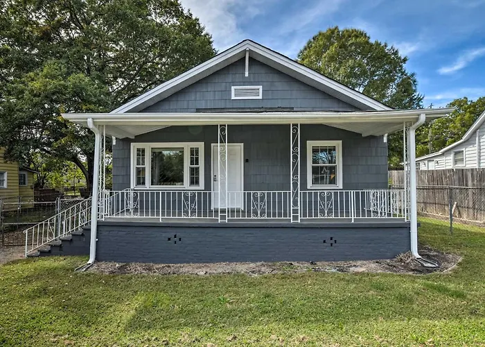 Cozy Greenville Bungalow About 2 Mi To Downtown!