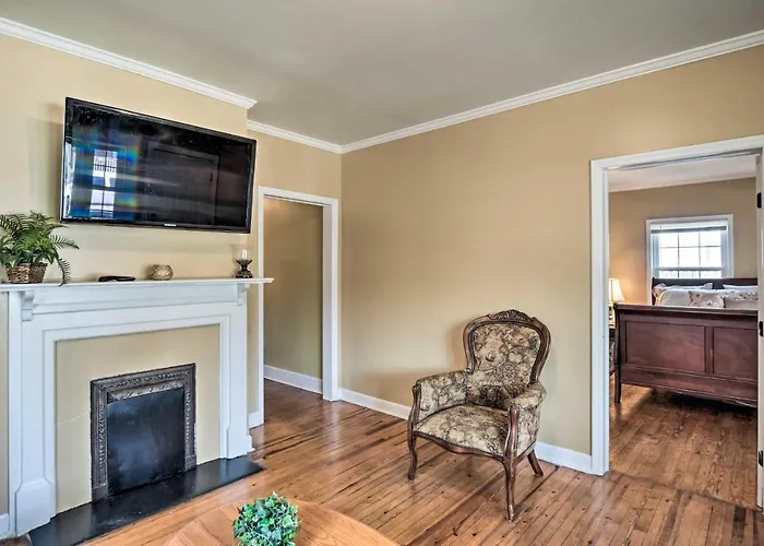 Cozy Greenville Bungalow About 2 Mi To Downtown!