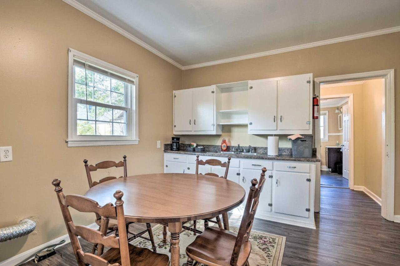 Cozy About 2 Mi To Downtown! Ferienhaus Greenville